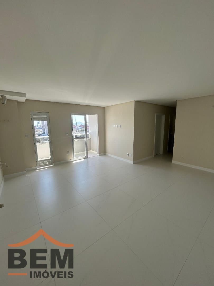 Apartamento para Venda com 3 quartos e 82m² no bairro Centro, em Itajaí