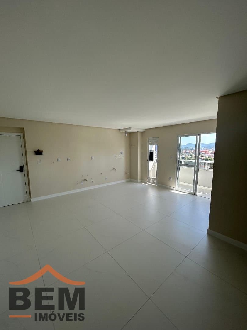 Apartamento para Venda com 3 quartos e 82m² no bairro Centro, em Itajaí