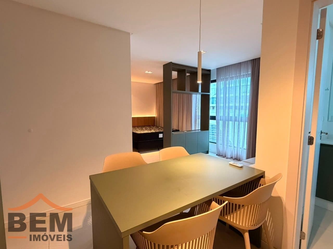 Apartamento para Locação com 1 quarto e 40m² no bairro Centro, em Itajaí