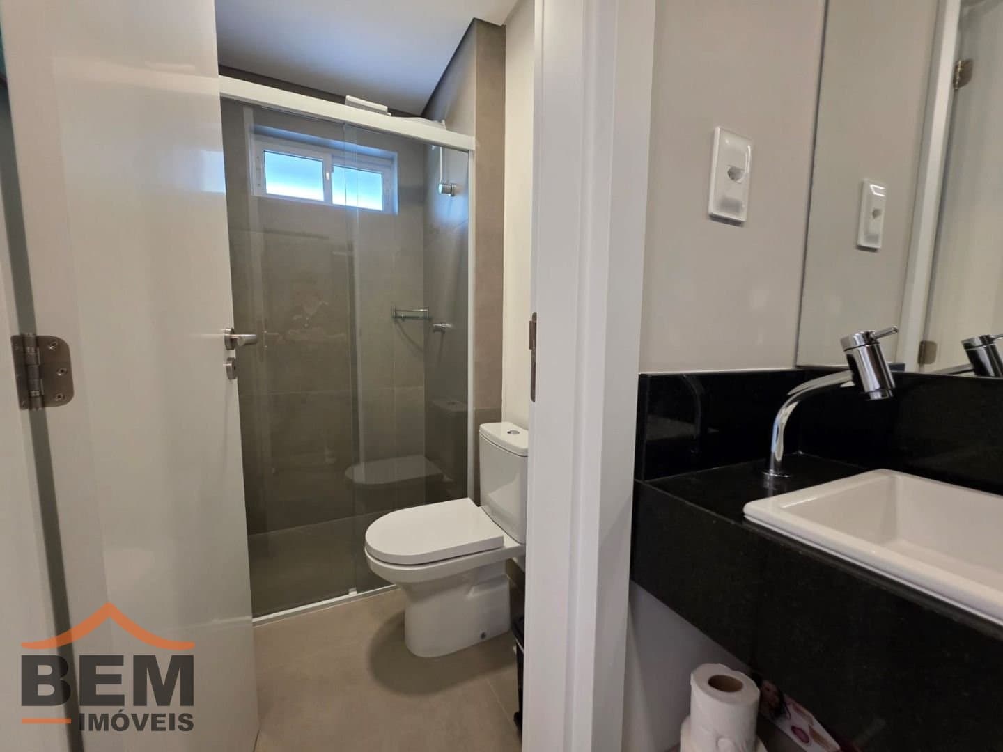 Apartamento para Locação com 1 quarto e 30m² no bairro Praia Brava, em Itajaí