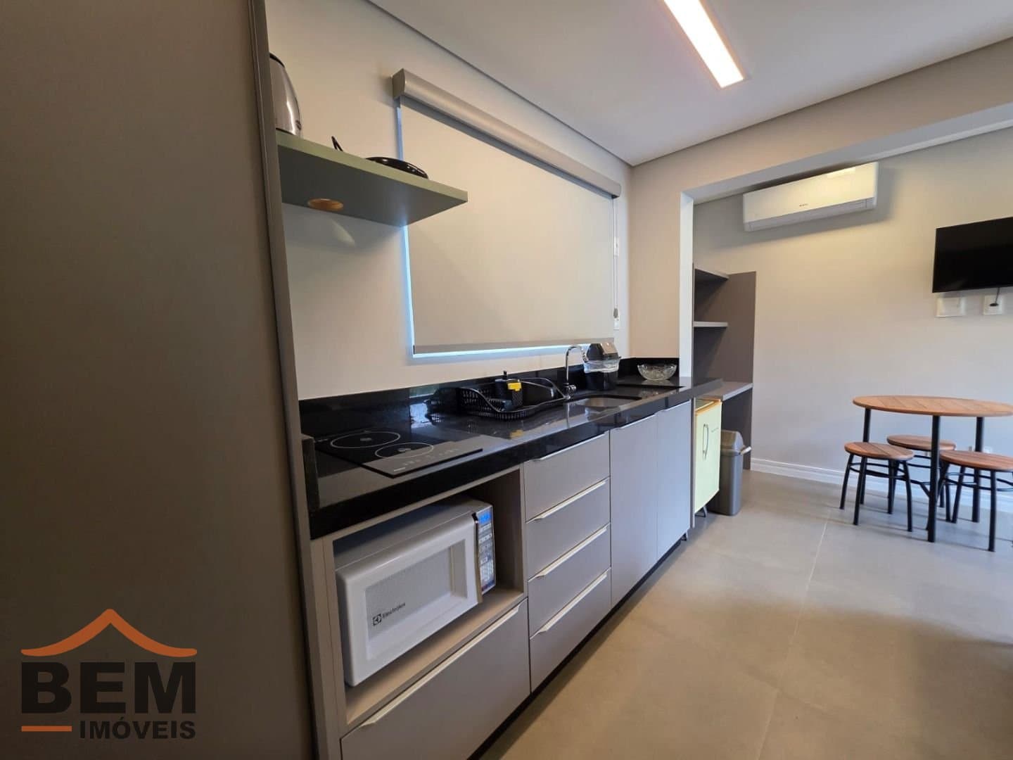 Apartamento para Locação com 1 quarto e 30m² no bairro Praia Brava, em Itajaí