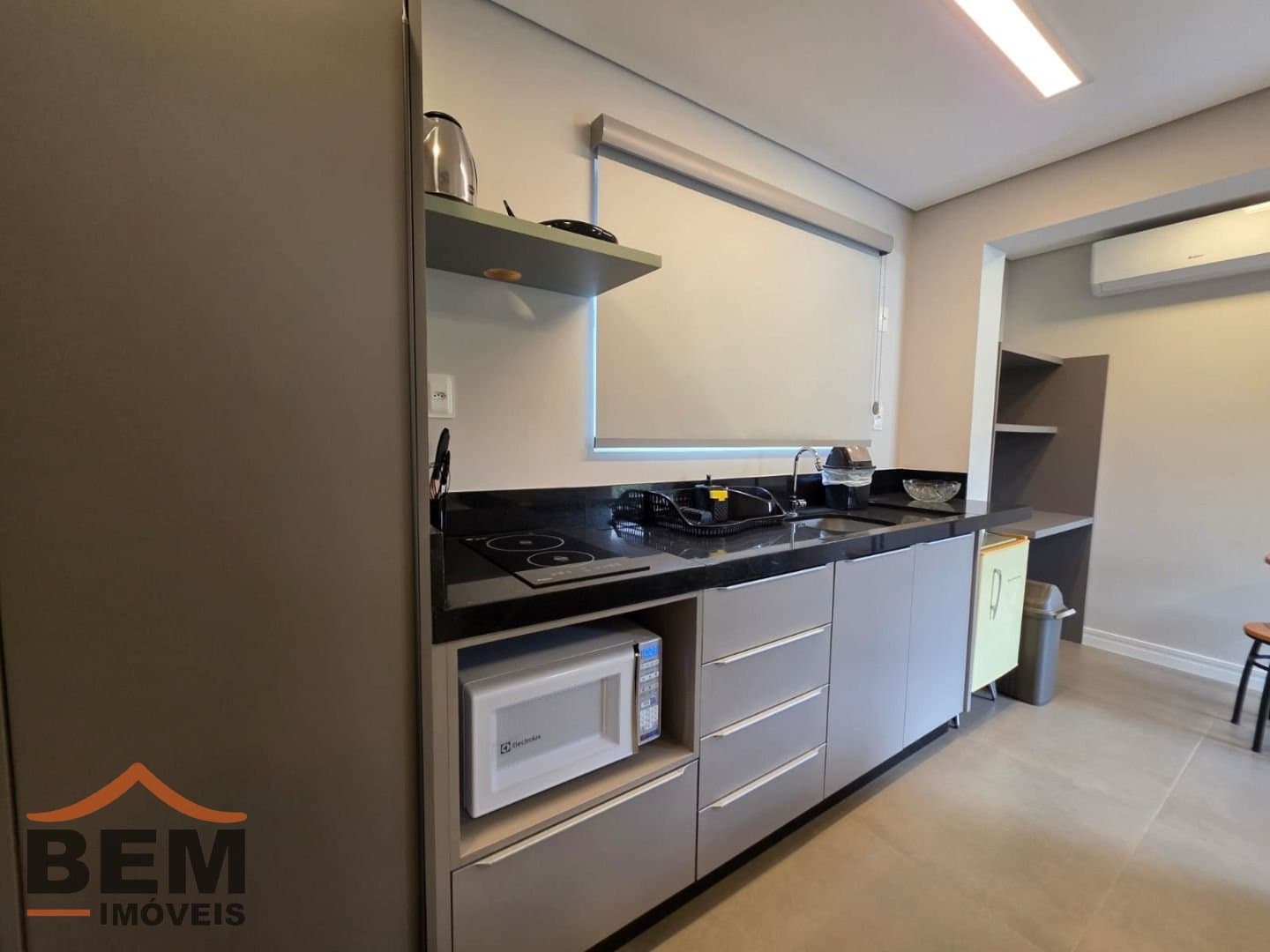 Apartamento para Locação com 1 quarto e 30m² no bairro Praia Brava, em Itajaí
