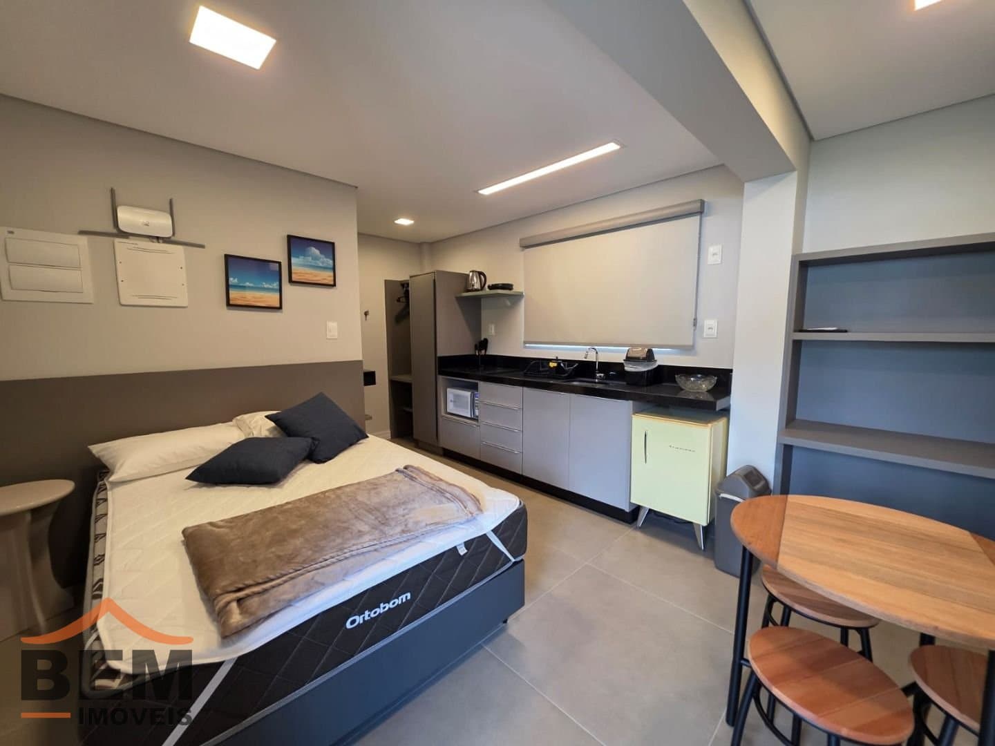 Apartamento para Locação com 1 quarto e 30m² no bairro Praia Brava, em Itajaí