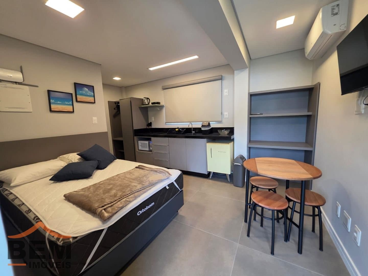 Apartamento para Locação com 1 quarto e 30m² no bairro Praia Brava, em Itajaí