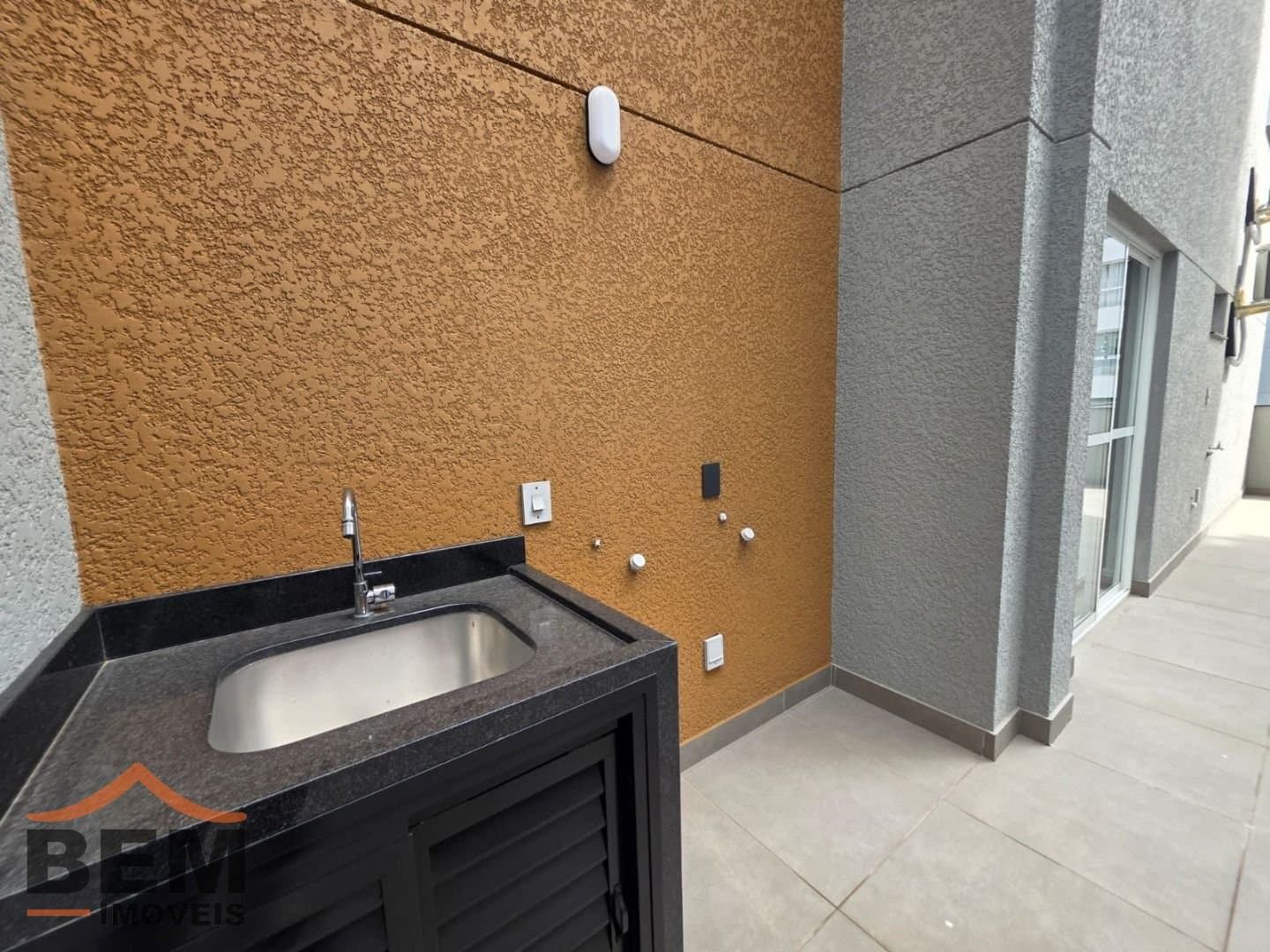 Apartamento para Locação com 1 quarto e 30m² no bairro Praia Brava, em Itajaí