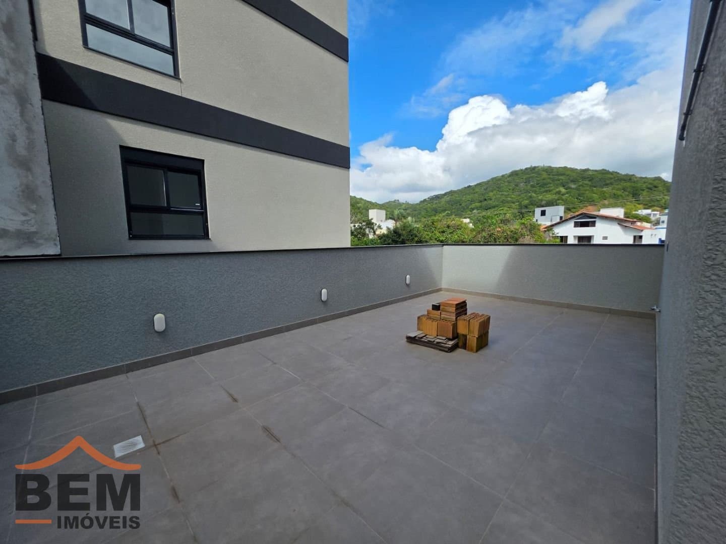 Apartamento para Locação com 1 quarto e 30m² no bairro Praia Brava, em Itajaí