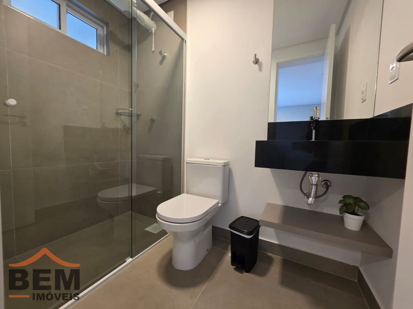 Apartamento para Locação com 1 quarto e 40m² no bairro Praia Brava, em Itajaí