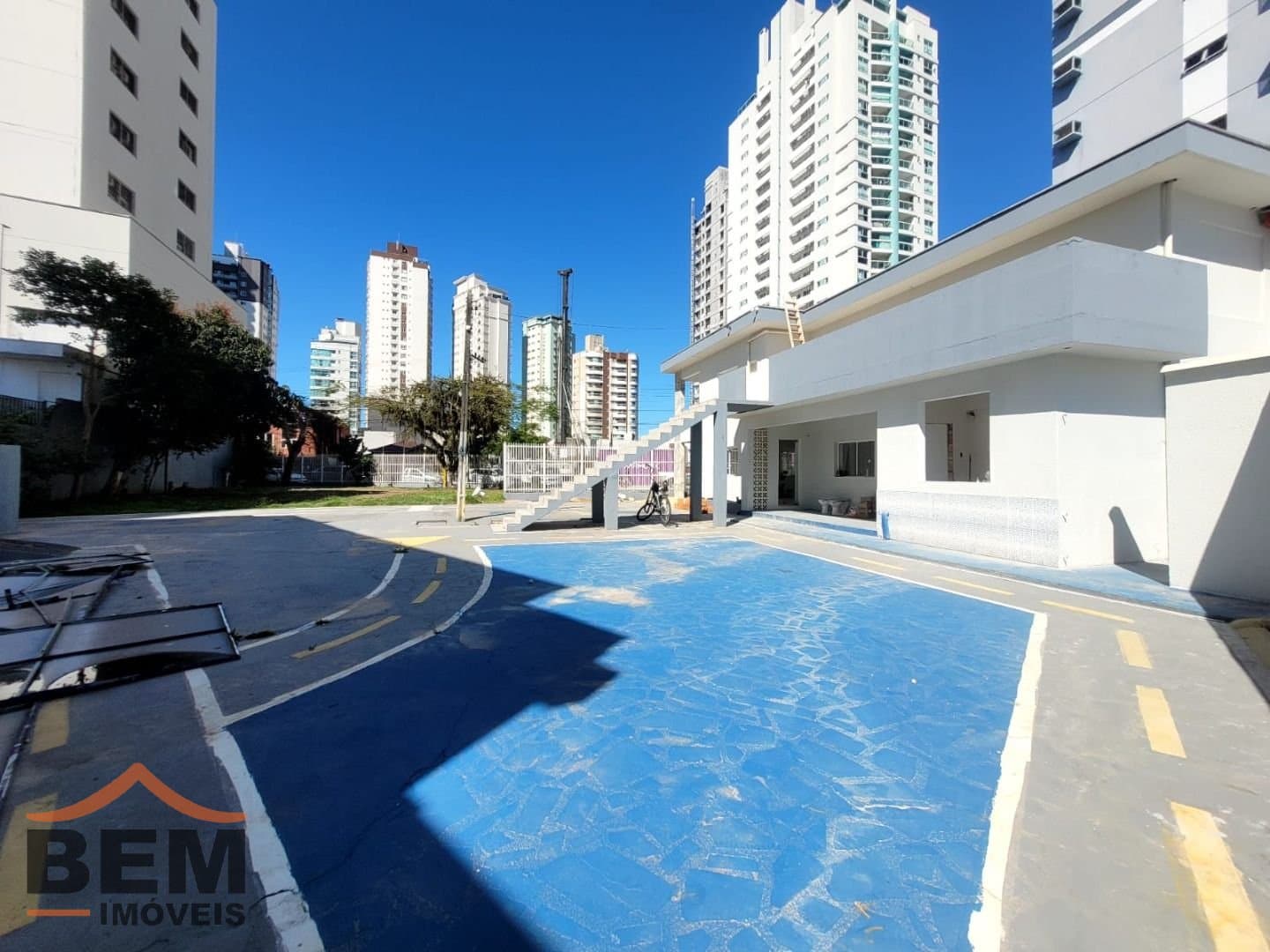 Casa comercial para Locação com 2 quartos e 500m² no bairro Centro, em Itajaí