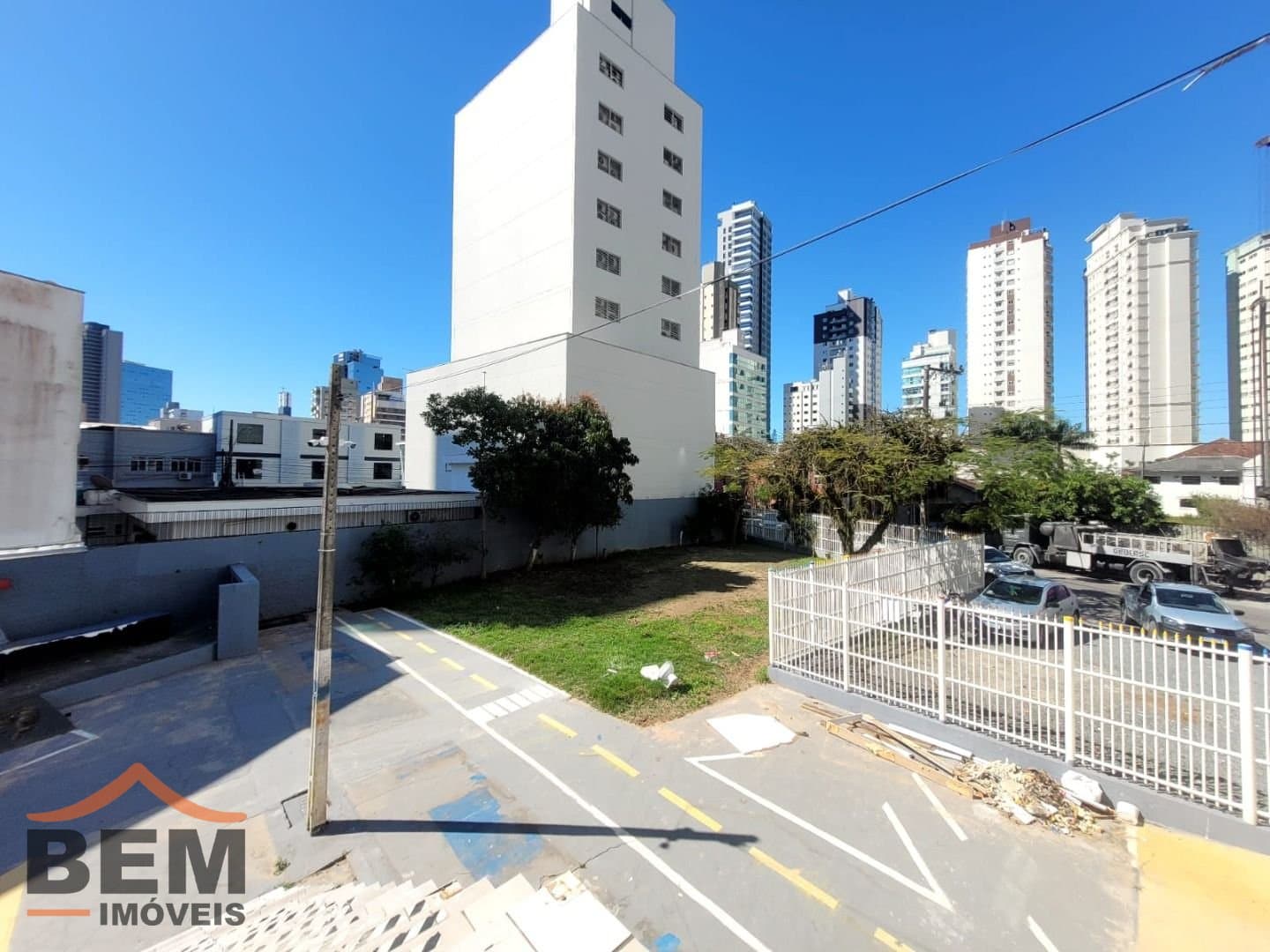 Casa comercial para Locação com 2 quartos e 500m² no bairro Centro, em Itajaí