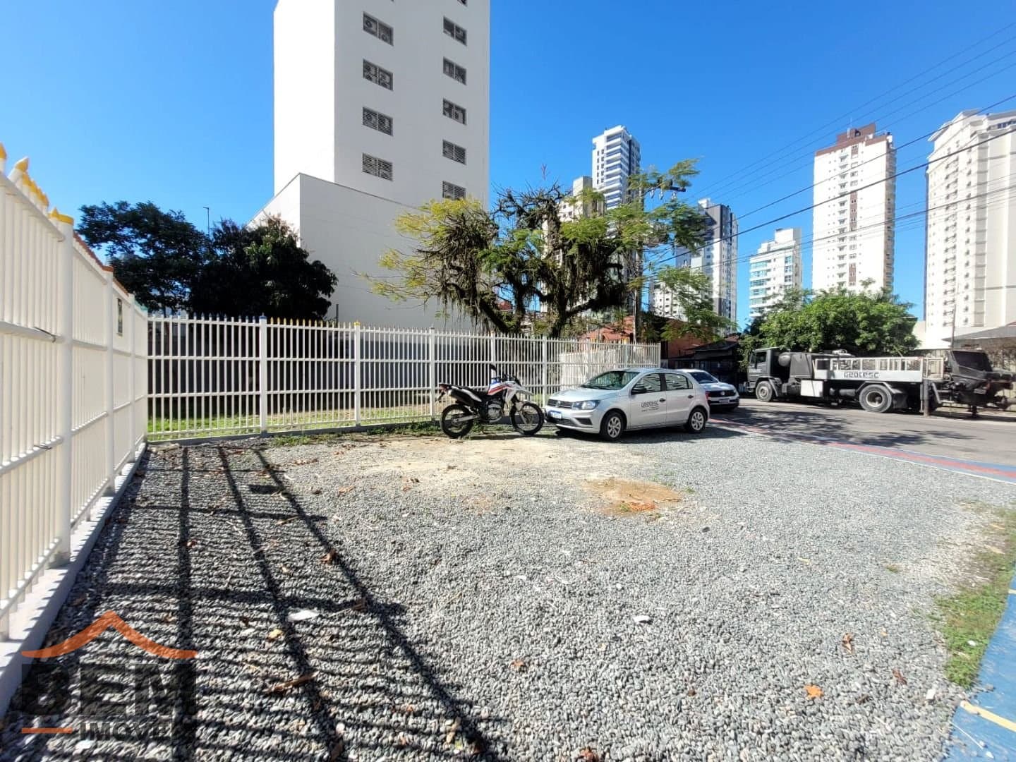 Casa comercial para Locação com 2 quartos e 500m² no bairro Centro, em Itajaí