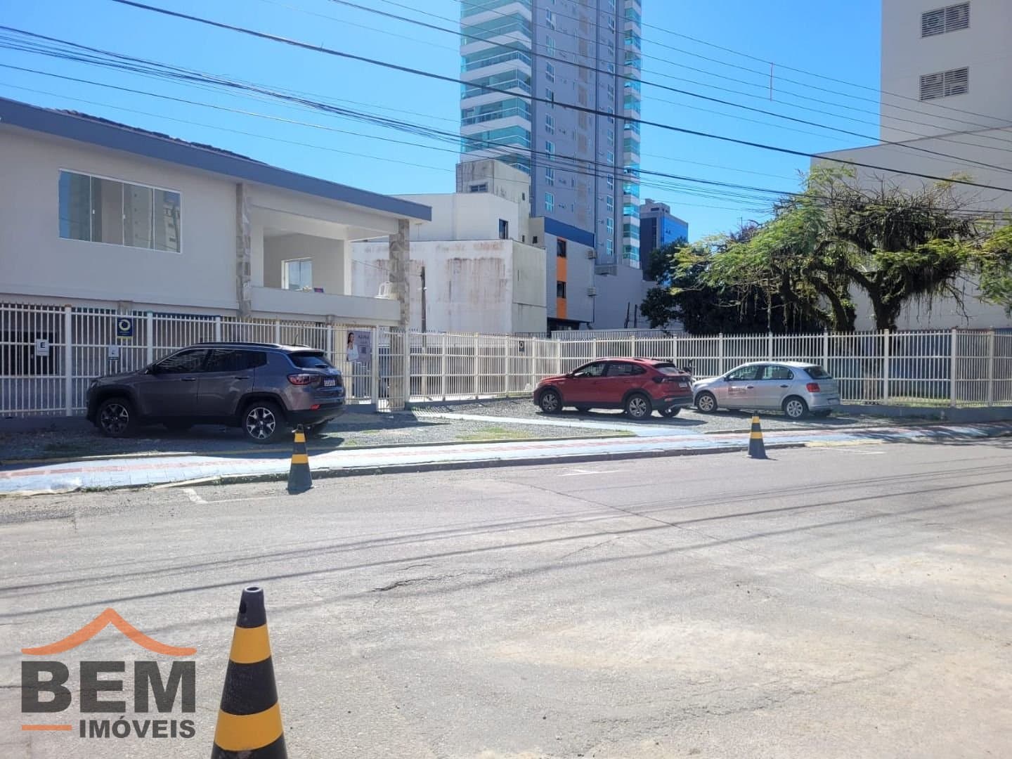 Casa comercial para Locação com 2 quartos e 500m² no bairro Centro, em Itajaí