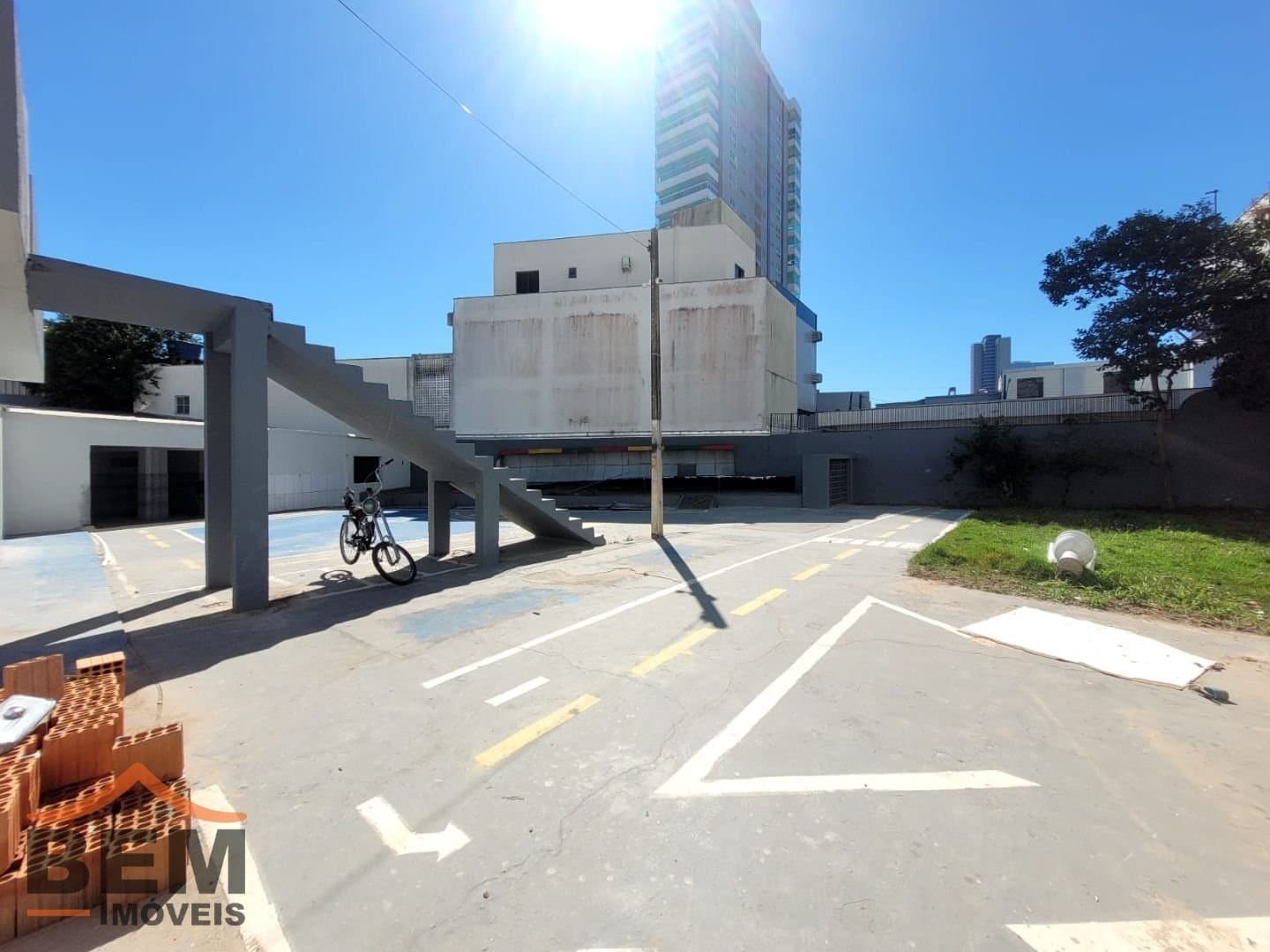 Casa comercial para Locação com 2 quartos e 500m² no bairro Centro, em Itajaí