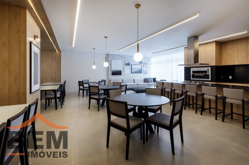 Apartamento para Venda com 2 quartos e 67m² no bairro São João, em Itajaí