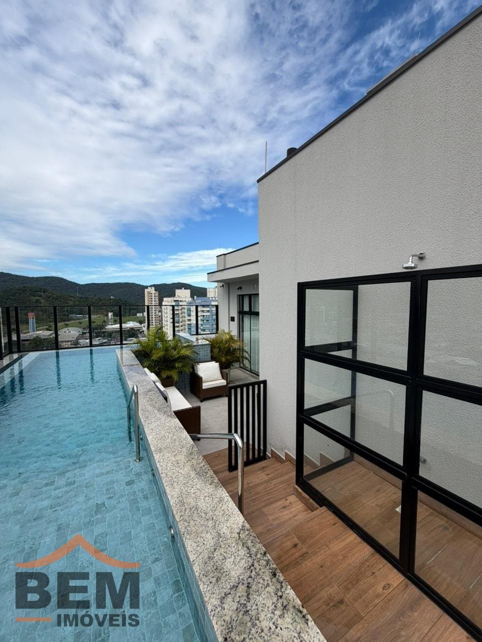 Apartamento para Venda com 3 quartos e 80m² no bairro Dom Bosco, em Itajaí