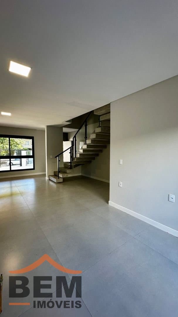 Casa para Venda com 3 quartos e 149m² no bairro Cabeçudas, em Itajaí