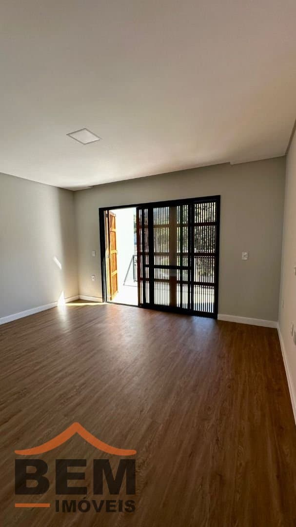 Casa para Venda com 3 quartos e 149m² no bairro Cabeçudas, em Itajaí