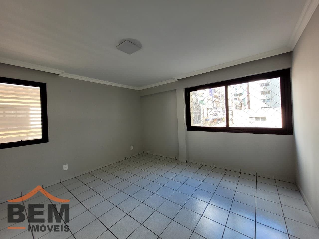 Apartamento para Locação com 3 quartos e 139m² no bairro Frente Mar, em Balneário Camboriú: 19- DORMITÓRIO 02