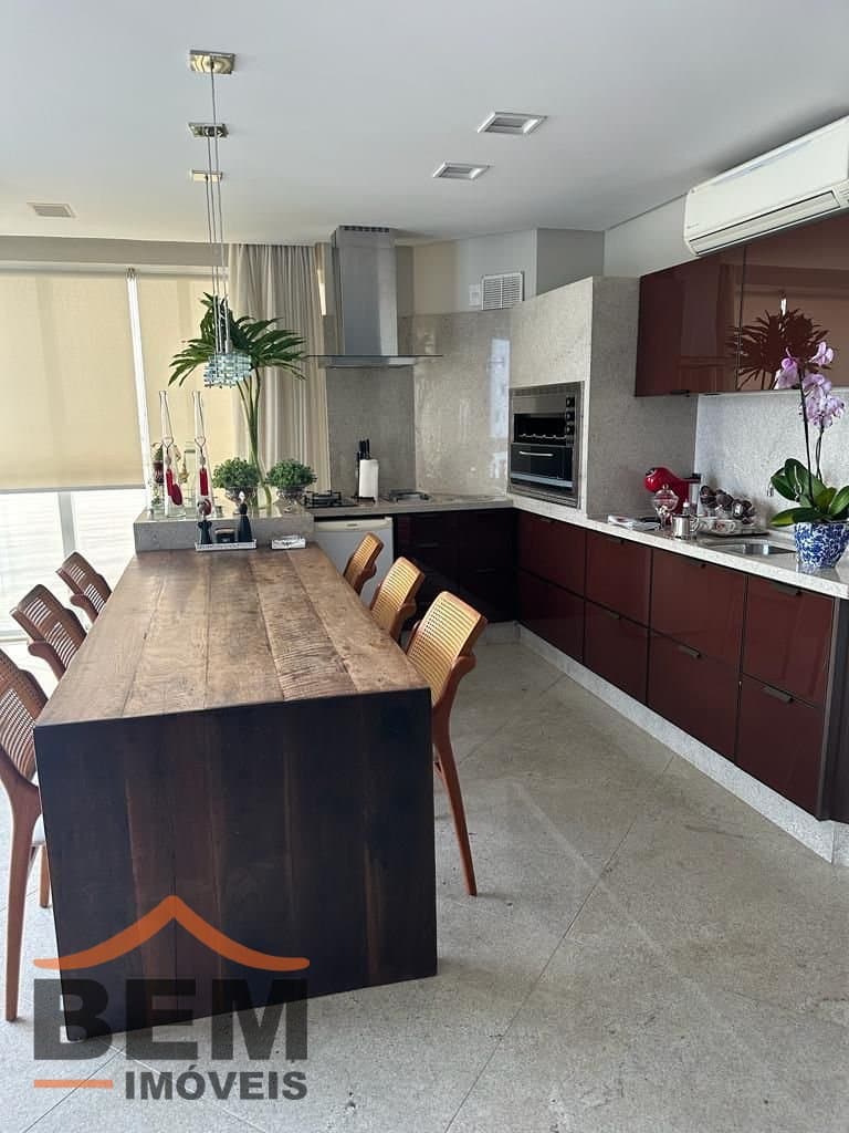 Apartamento para Locação com 5 quartos e 235m² no bairro Frente Mar, em Balneário Camboriú: 11- SALA DE JANTAR 
