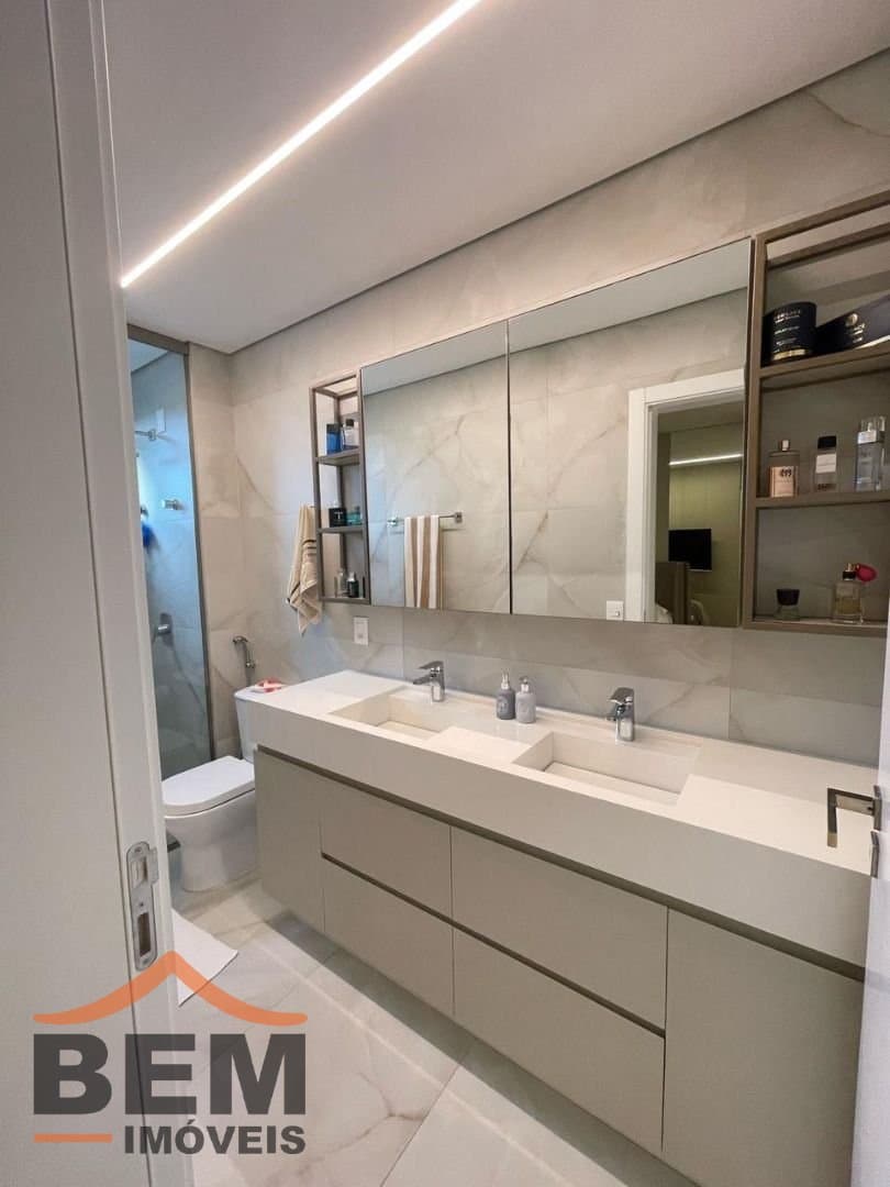 Apartamento para Venda com 3 quartos e 122m² no bairro Fazenda, em Itajaí