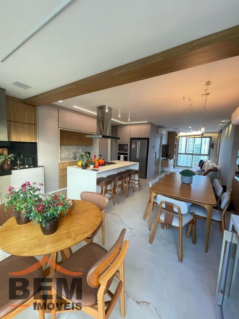 Apartamento para Venda com 3 quartos e 122m² no bairro Fazenda, em Itajaí
