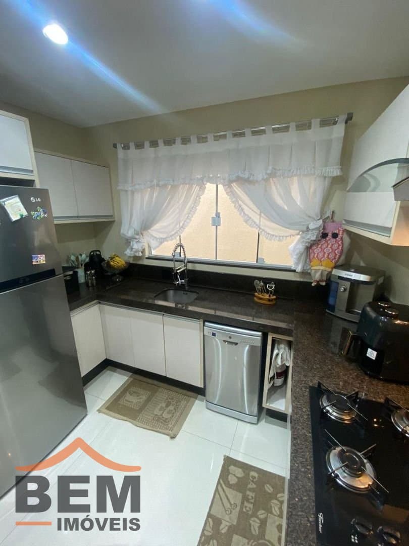 Casa para Venda com 3 quartos e 228m² no bairro Ressacada, em Itajaí