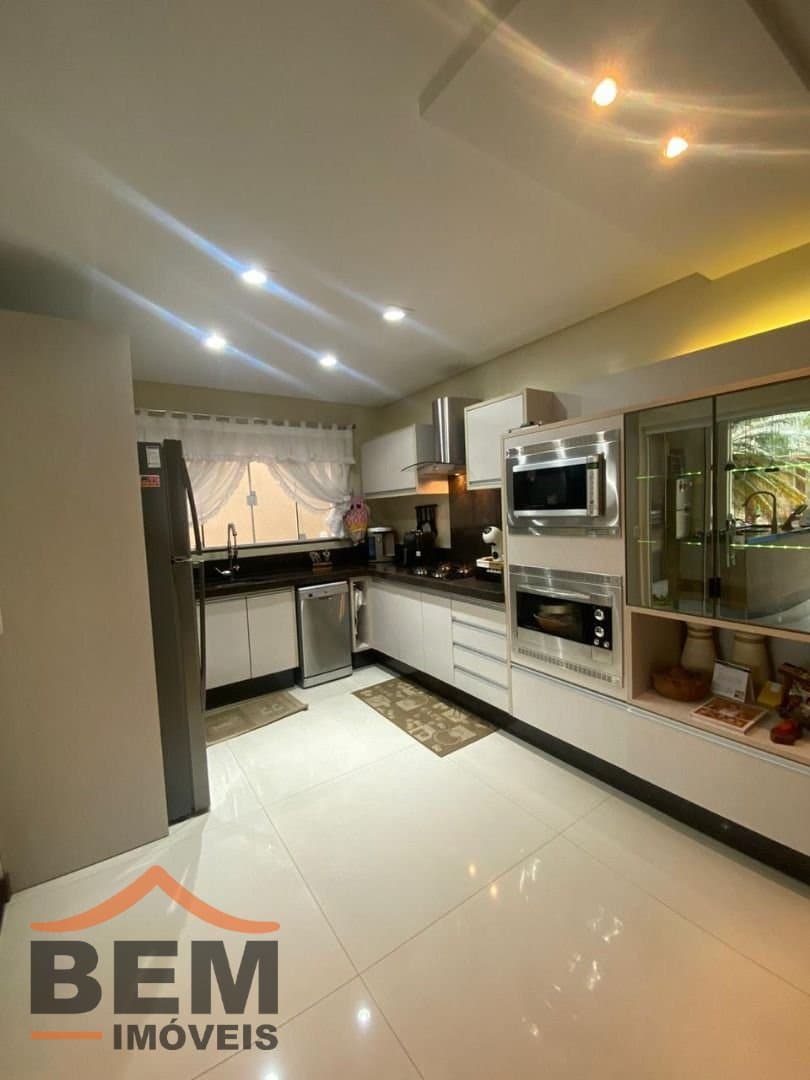 Casa para Venda com 3 quartos e 228m² no bairro Ressacada, em Itajaí