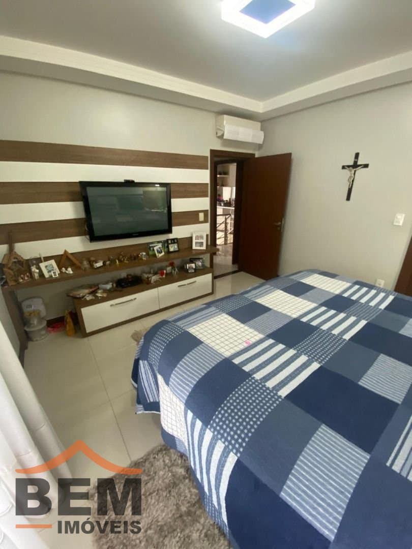 Casa para Venda com 3 quartos e 228m² no bairro Ressacada, em Itajaí