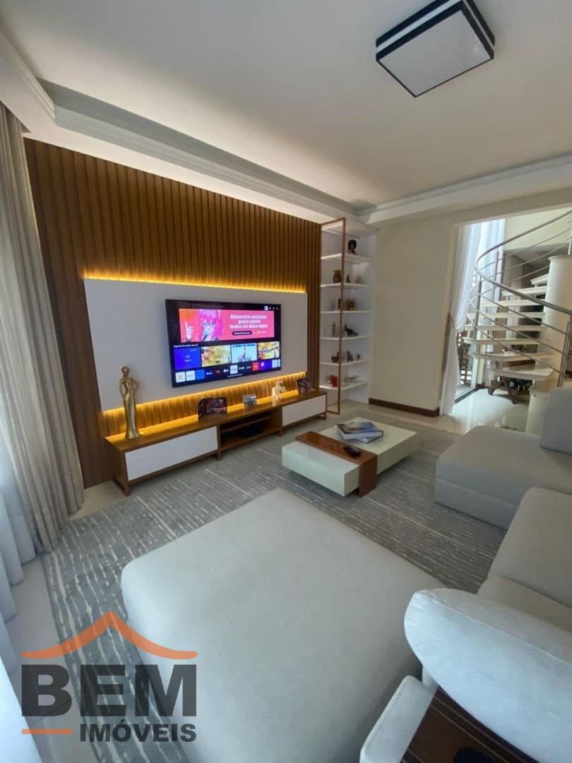 Casa para Venda com 3 quartos e 228m² no bairro Ressacada, em Itajaí