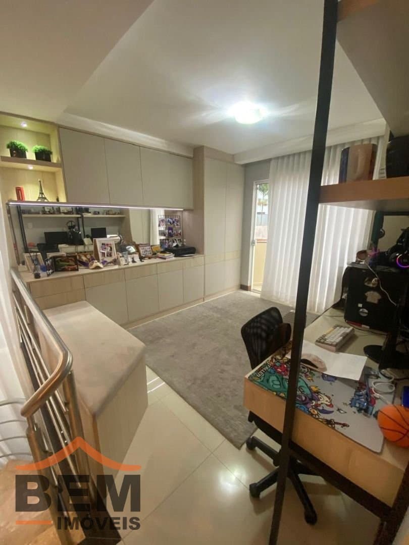 Casa para Venda com 3 quartos e 228m² no bairro Ressacada, em Itajaí