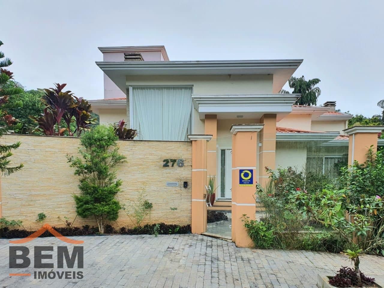 Casa para Venda com 4 quartos e 376m² no bairro Ressacada, em Itajaí