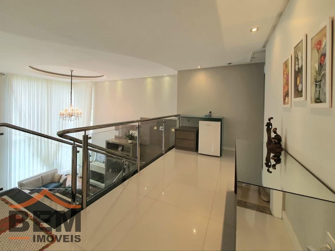 Casa para Venda com 4 quartos e 376m² no bairro Ressacada, em Itajaí