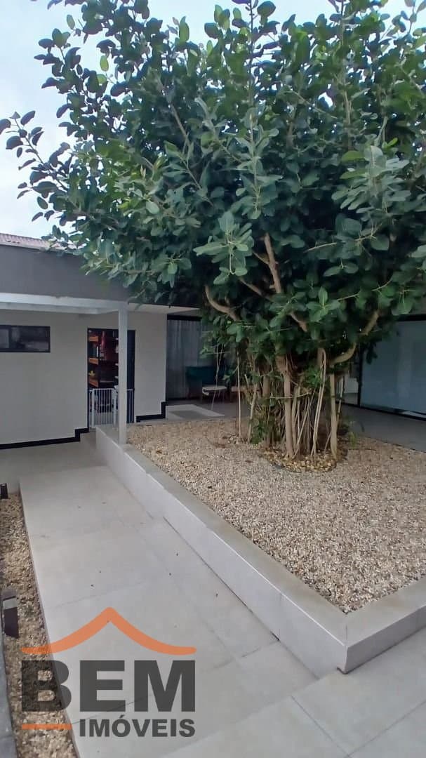Casa para Venda com 3 quartos e 380m² no bairro Vila Real, em Balneário Camboriú