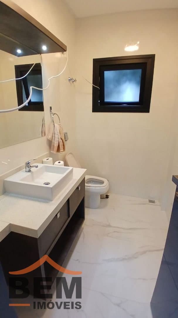 Casa para Venda com 3 quartos e 380m² no bairro Vila Real, em Balneário Camboriú
