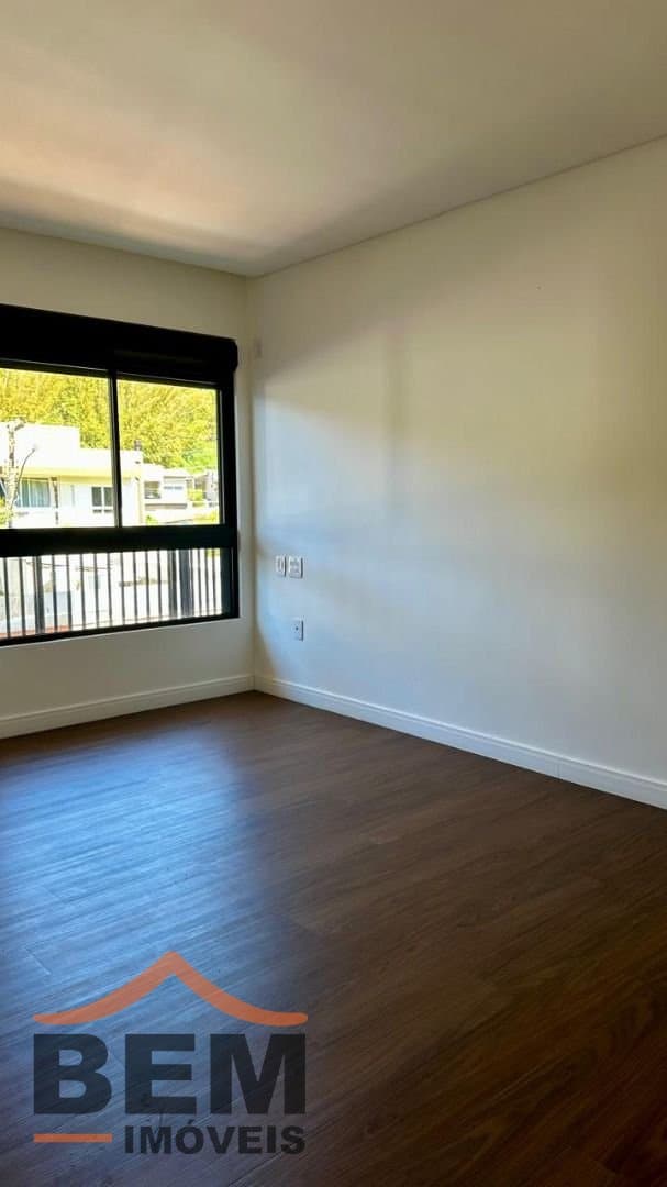 Apartamento Duplex para Venda com 3 quartos e 300m² no bairro Cabeçudas, em Itajaí