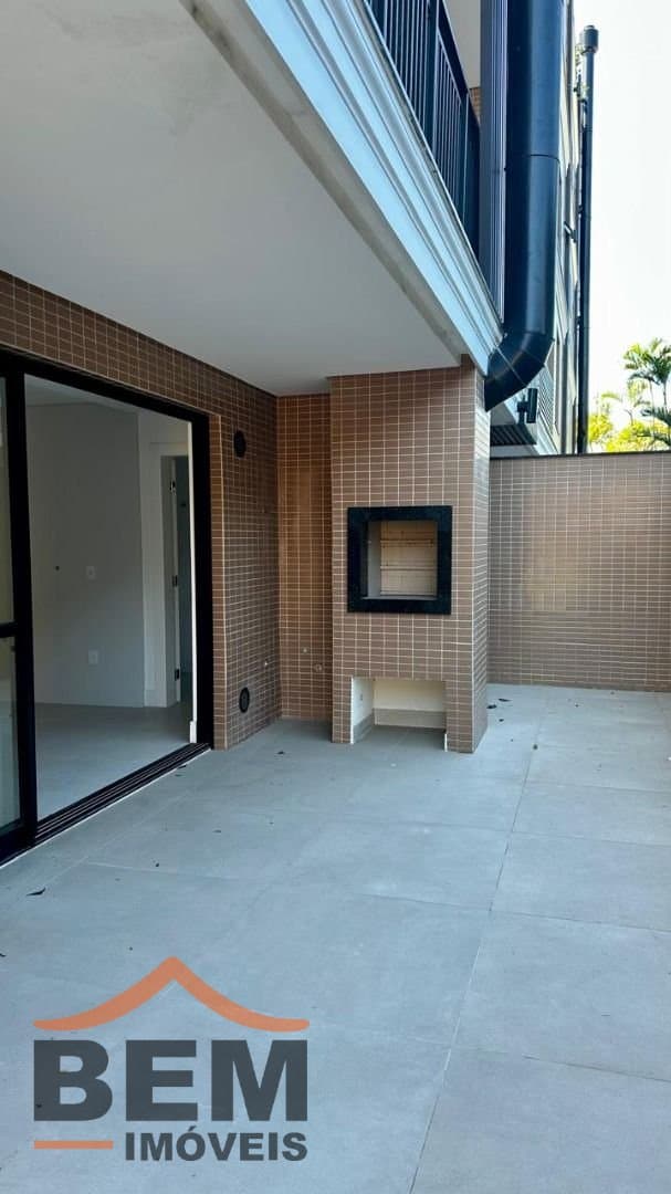 Apartamento Duplex para Venda com 3 quartos e 300m² no bairro Cabeçudas, em Itajaí