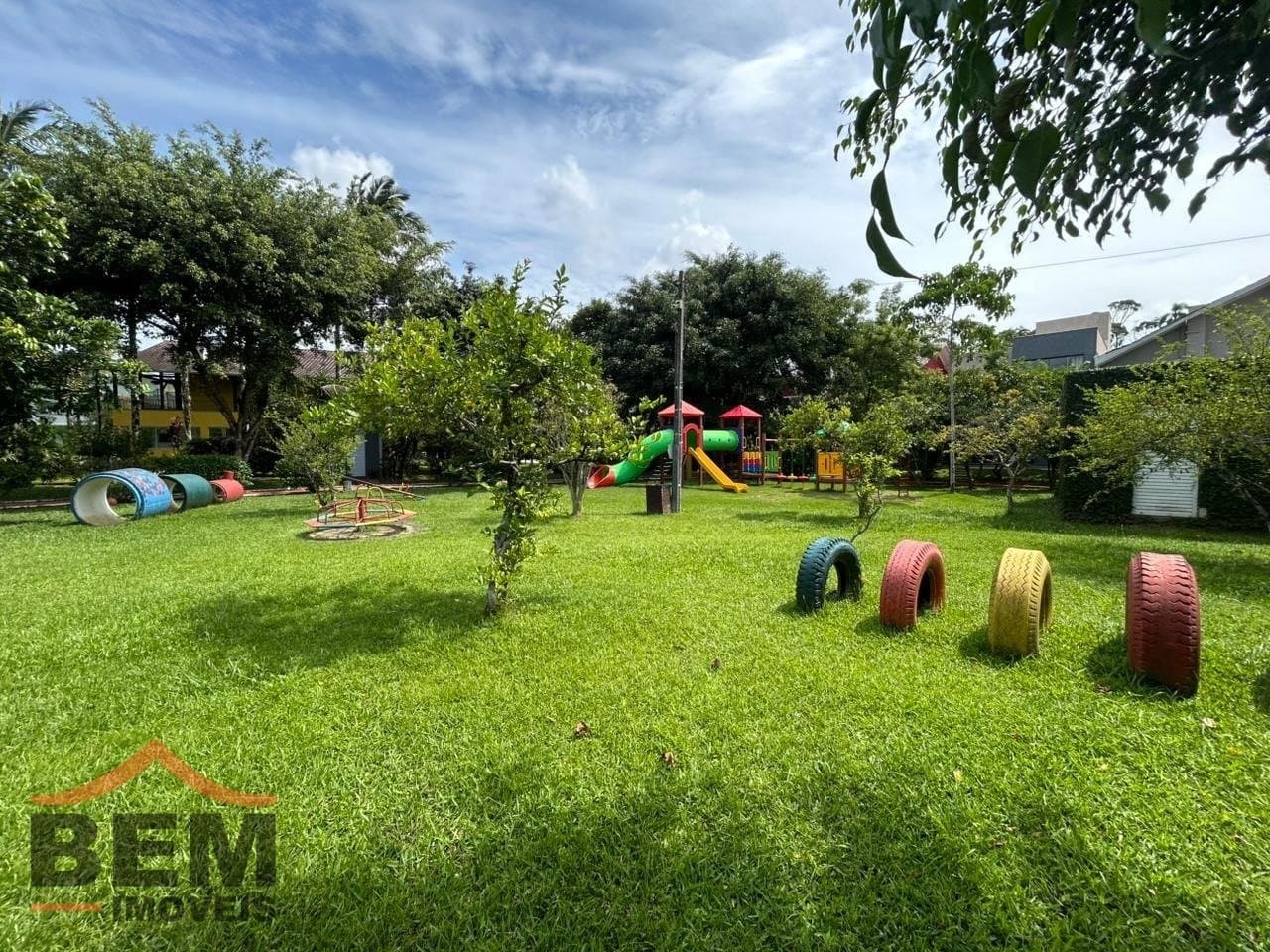 Casa para Venda com 3 quartos e 340m² no bairro Várzea do Ranchinho (Monte Alegre), em Camboriú