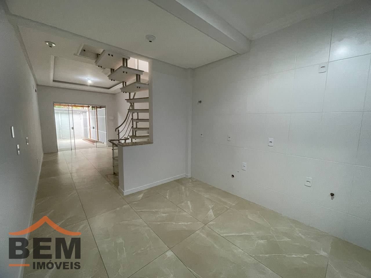 Casa para Venda com 4 quartos e 115m² no bairro Bairro Areias, em Camboriú