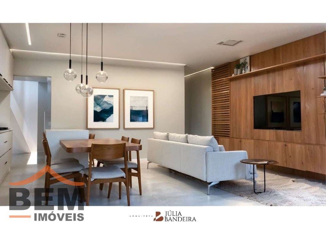 Casa para Venda com 2 quartos e 125m² no bairro São João, em Itajaí