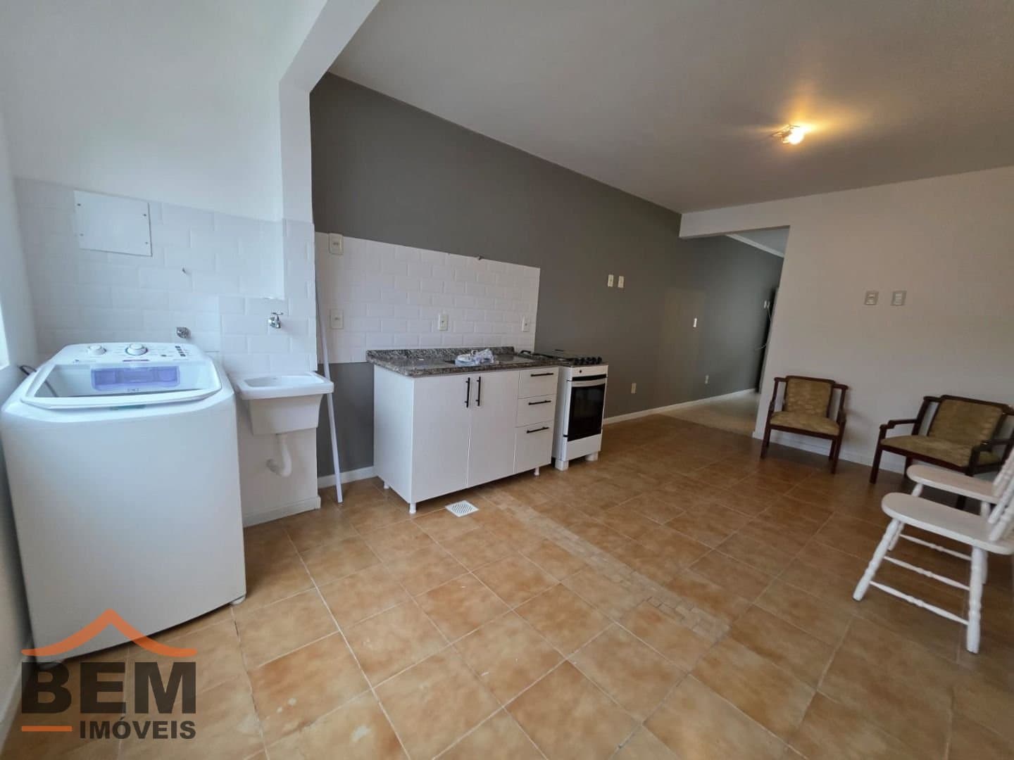 Apartamento para Locação com 1 quarto e 40m² no bairro Nações, em Balneário Camboriú: 03- COZINHA 