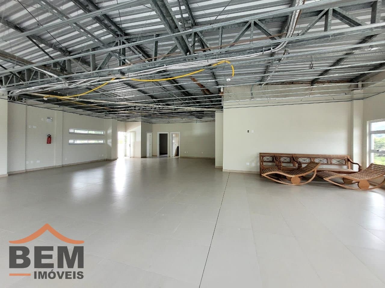 Salas/Conjuntos para Locação com 260m² no bairro Ariribá, em Balneário Camboriú: 06- SALA COMERCIAL 