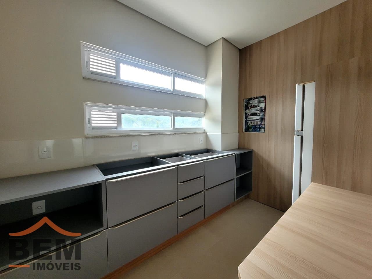 Salas/Conjuntos para Locação com 260m² no bairro Ariribá, em Balneário Camboriú: 07- COZINHA 