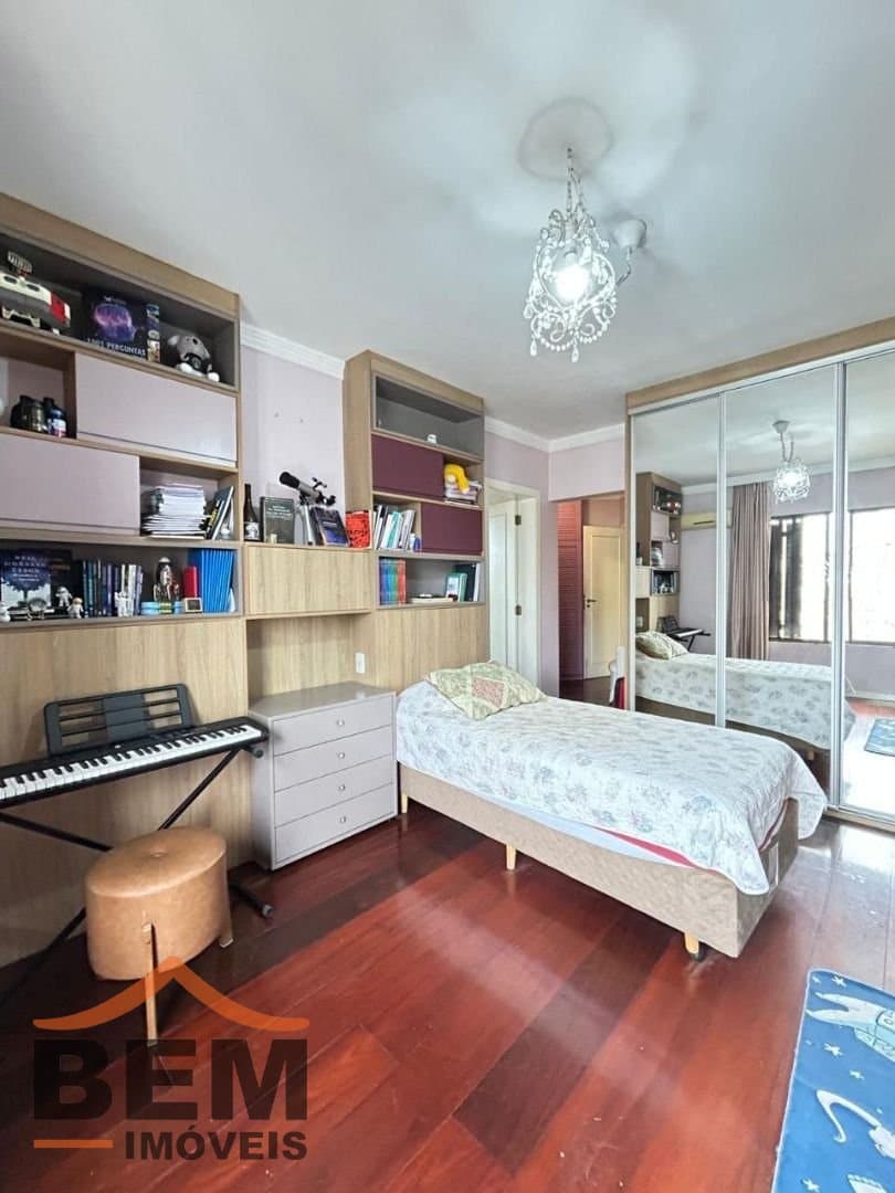 Apartamento para Venda com 4 quartos e 316m² no bairro Centro, em Itajaí