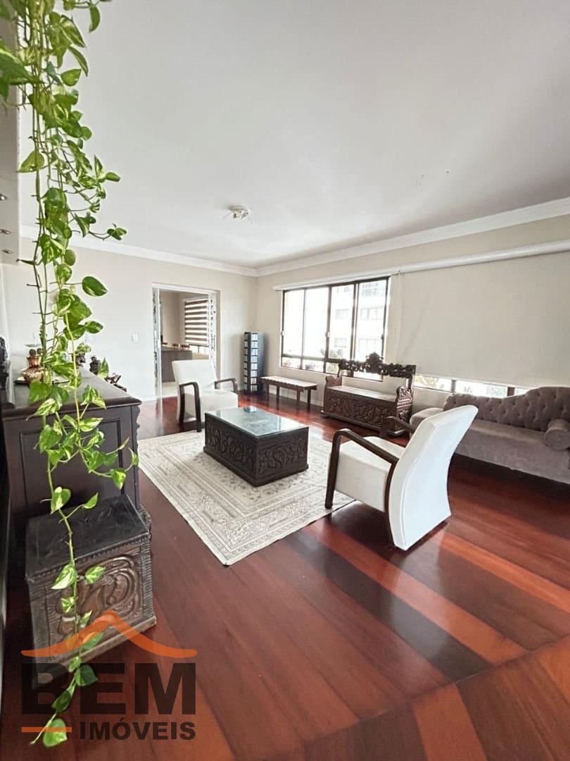 Apartamento para Venda com 4 quartos e 316m² no bairro Centro, em Itajaí