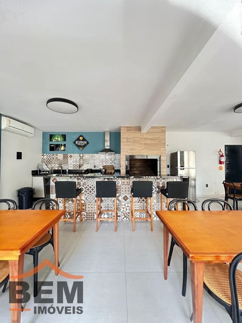 Apartamento para Venda com 4 quartos e 316m² no bairro Centro, em Itajaí