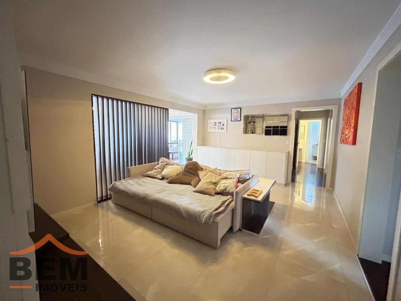 Apartamento para Venda com 4 quartos e 316m² no bairro Centro, em Itajaí