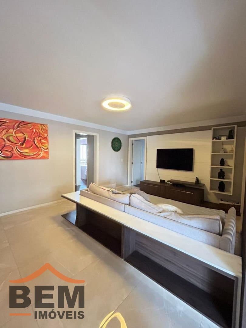 Apartamento para Venda com 4 quartos e 316m² no bairro Centro, em Itajaí