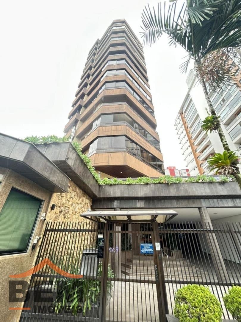 Apartamento para Venda com 4 quartos e 316m² no bairro Centro, em Itajaí