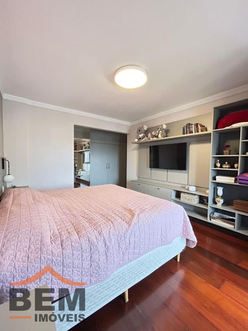 Apartamento para Venda com 4 quartos e 316m² no bairro Centro, em Itajaí