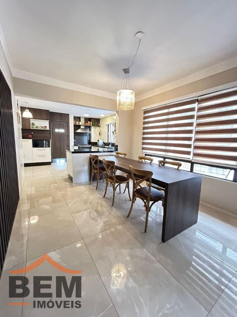 Apartamento para Venda com 4 quartos e 316m² no bairro Centro, em Itajaí