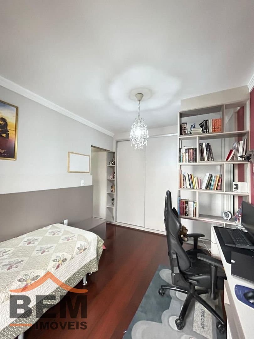 Apartamento para Venda com 4 quartos e 316m² no bairro Centro, em Itajaí